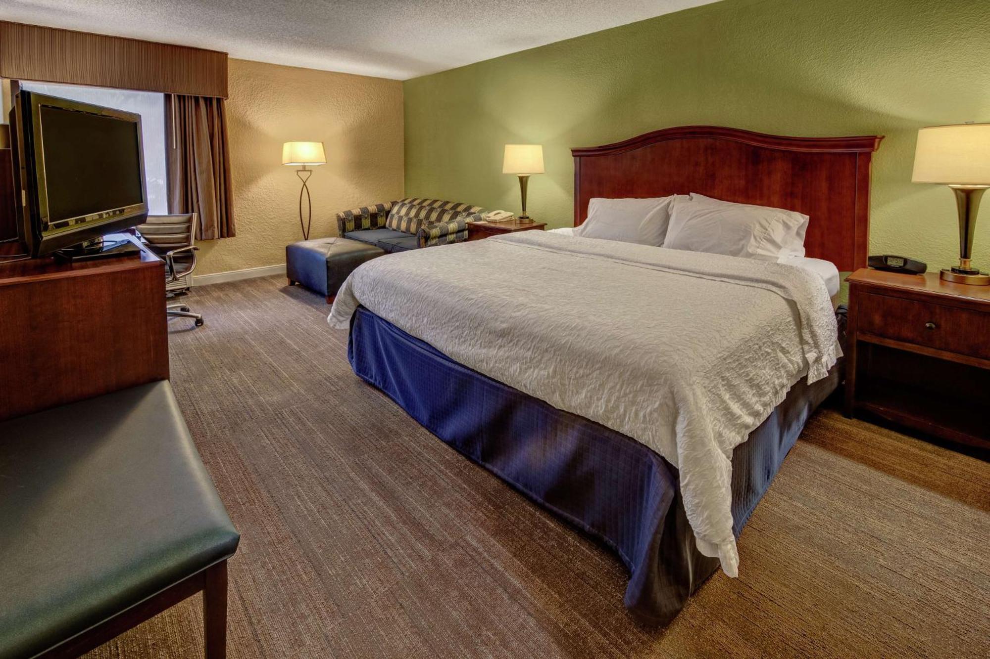 Hampton Inn Raleigh Cary Exterior photo